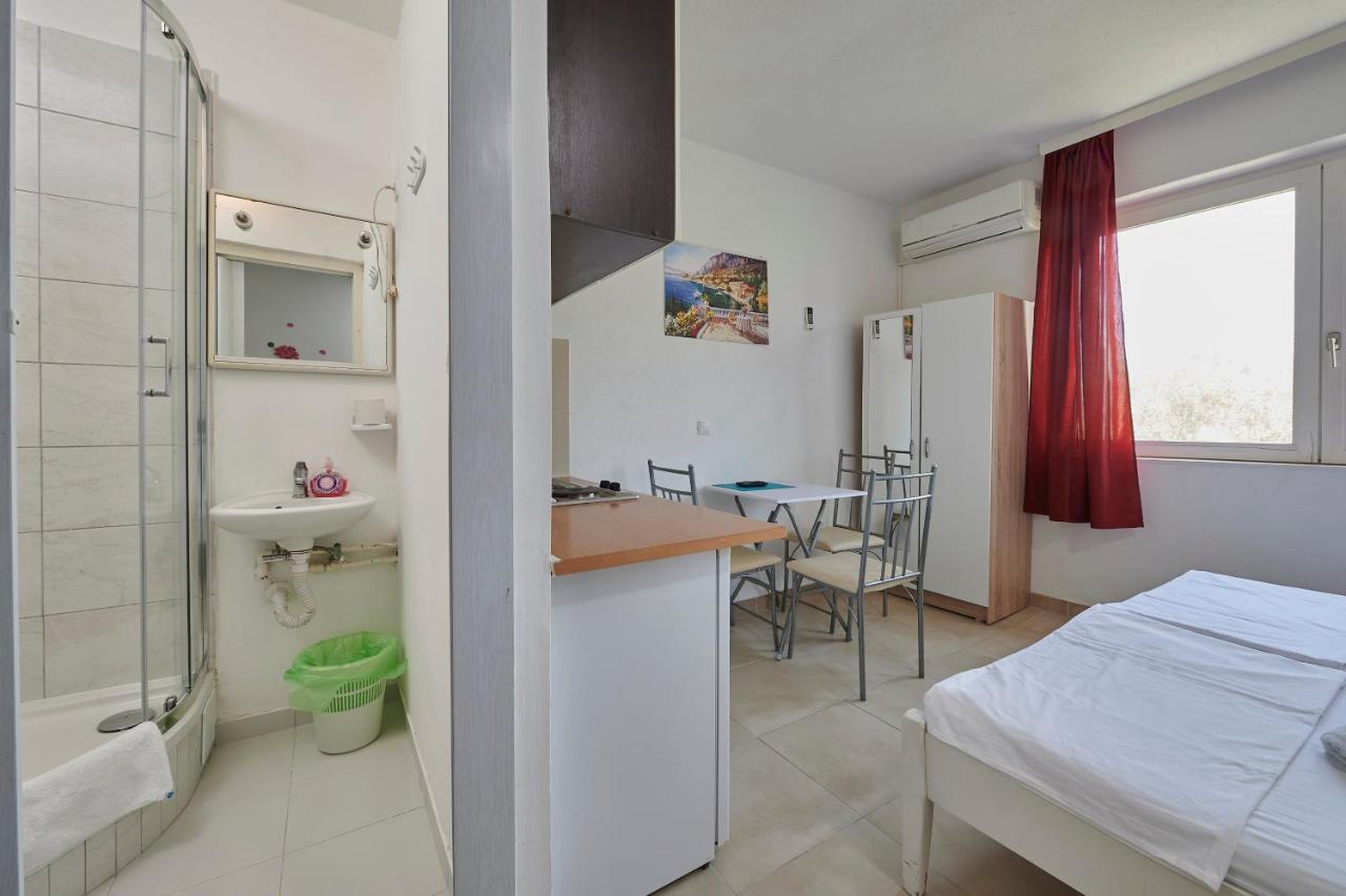 Apartments Balote Trogir Exterior foto