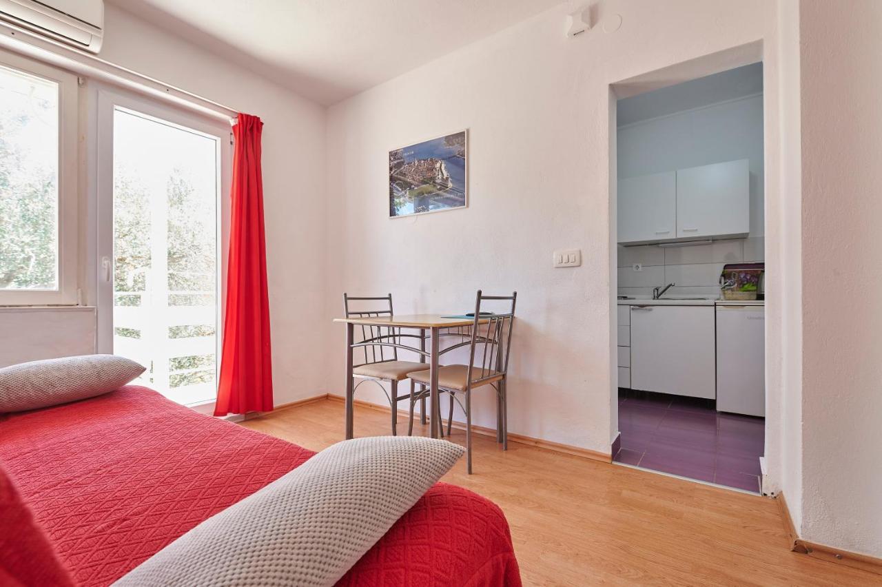 Apartments Balote Trogir Exterior foto